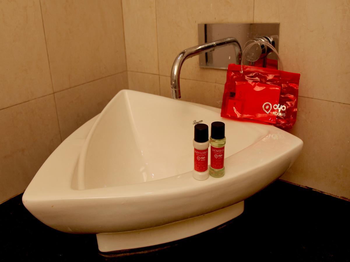 Hotel Lara India Varanasi Esterno foto