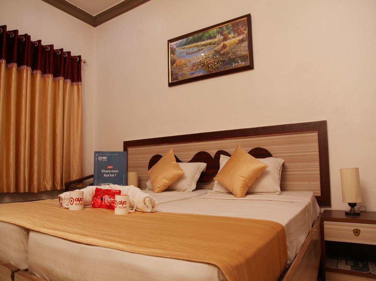 Hotel Lara India Varanasi Esterno foto