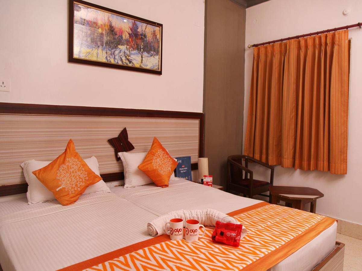 Hotel Lara India Varanasi Esterno foto