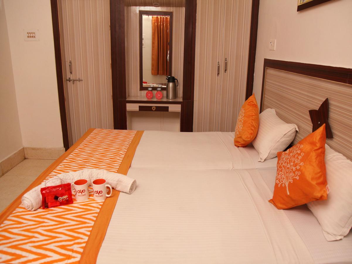 Hotel Lara India Varanasi Esterno foto